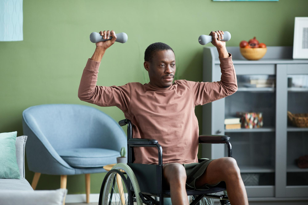 10-min high-intensity dumbbell workout for people in a wheelchair